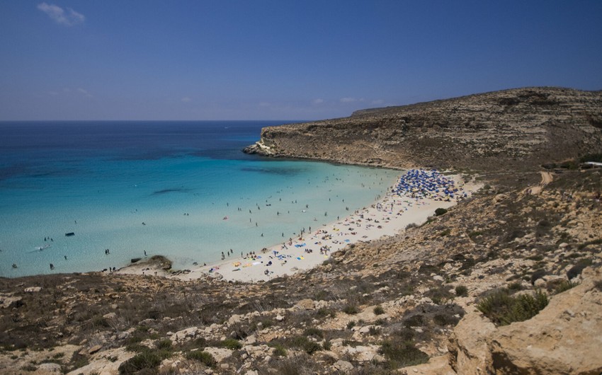 При кораблекрушении у острова Лампедуза погибли пять мигрантов