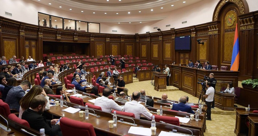 Ermənistan parlamenti Aİ-yə üzvlüklə bağlı qeyri-parlament qüvvələrinin təşəbbüsünü müzakirə edəcək