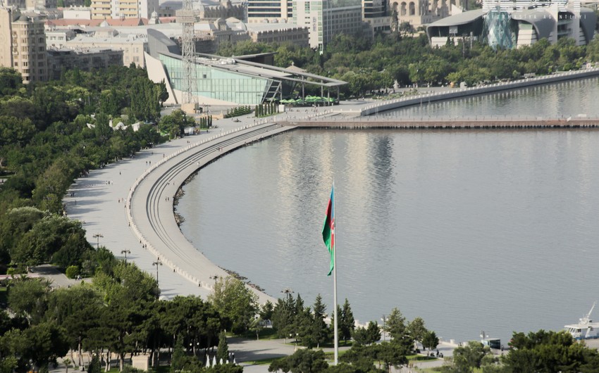 В Баку впервые пройдет выставка работ французского фотографа Поля Надара