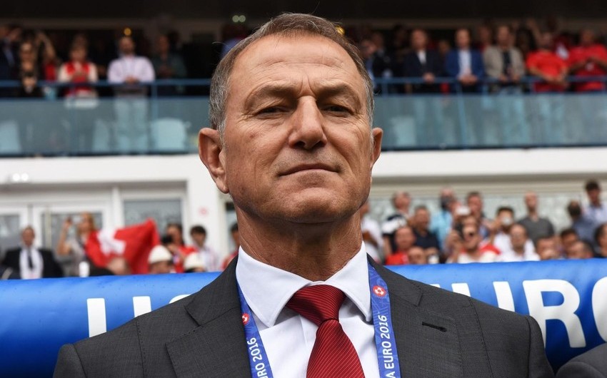 Gianni De Biasi arrives in Baku