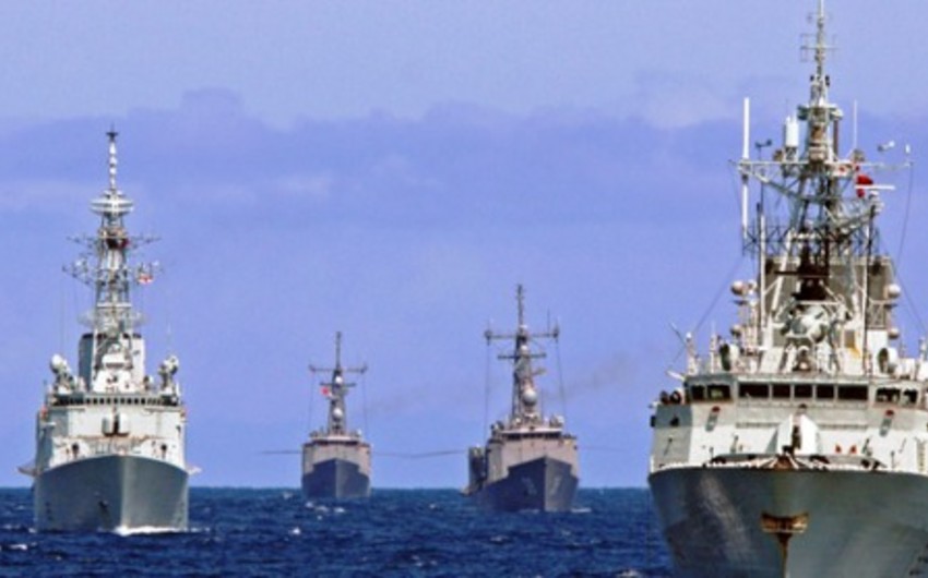 НАТО увеличила свою эскадру в Эгейском море для решения проблемы миграции
