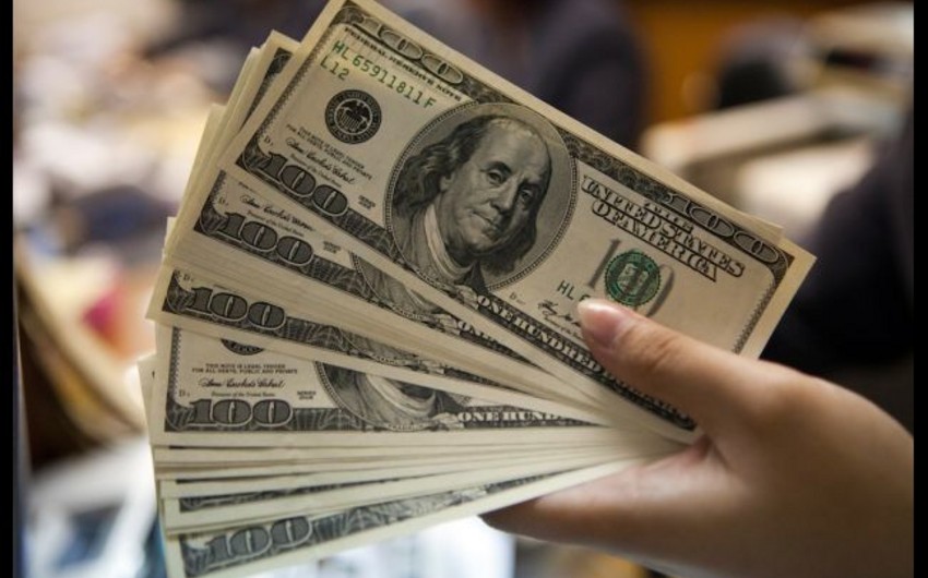 US dollar sale to banks based in Azerbaijan reaches a record high