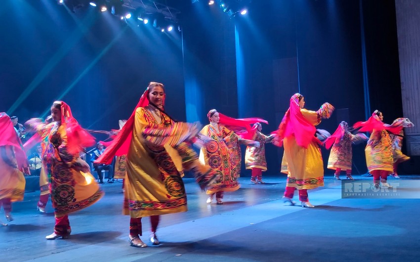 Tacikistanın incəsənət nümayəndələri Gəncədə konsert proqramı təşkil edib