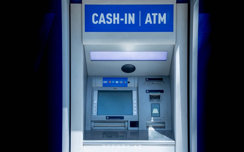 Количество банкоматов в Азербайджане выросло на 8%, POS-терминалов - на 7%