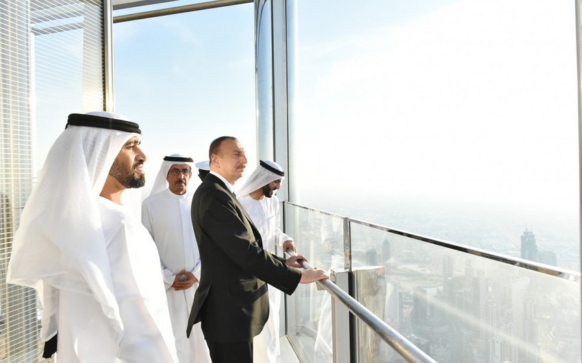 Prezident İlham Əliyev Dubaydakı məşhur “Bürc-Xəlifə” binası ilə tanış olub