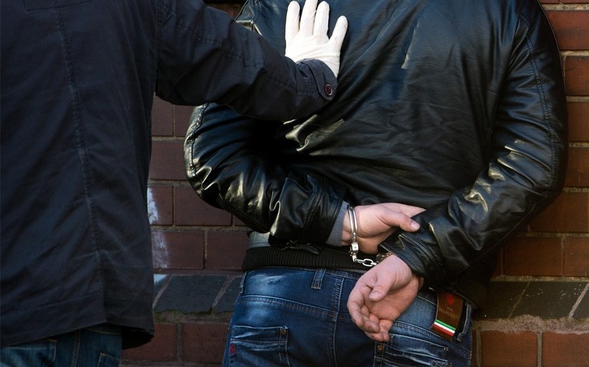 В Азербайджане задержанный сбежал из отделения полиции