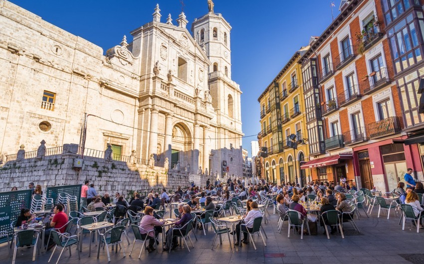 Spain received record number of foreign tourists in 2024