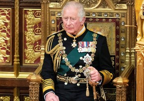 Британский король Карл III выбрал себе монограмму