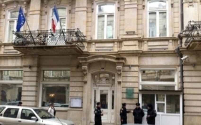 Embassy of France to Azerbaijan lowered flags to half mast