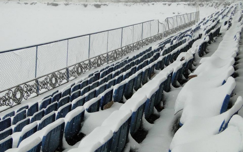 Azerbaijani championship match postponed due to snowy weather