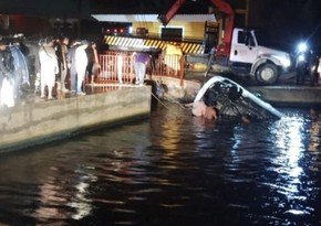 Meksikada avtomobilinin çaya düşməsi nəticəsində 7 nəfər ölüb