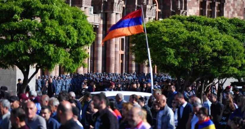Protest rally starts in center of Yerevan