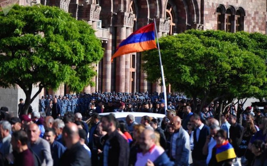 В Ереване полиция задержала 12 участников акции протеста 