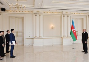 Prezident İlham Əliyev Qazaxıstanın yeni səfirinin etimadnaməsini qəbul edib