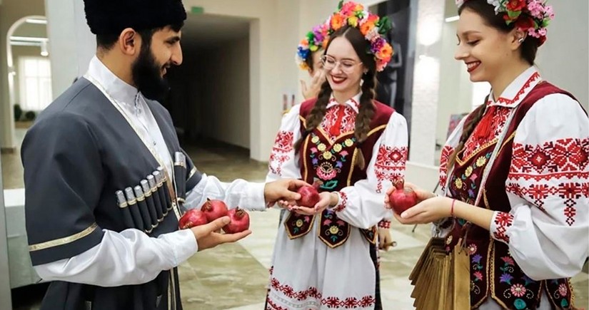 В Беларуси при участии представителей посольства Азербайджана прошел праздник граната