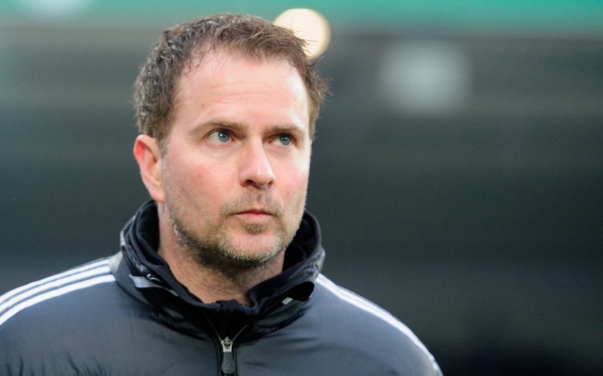 Former Leverkusen coach dies