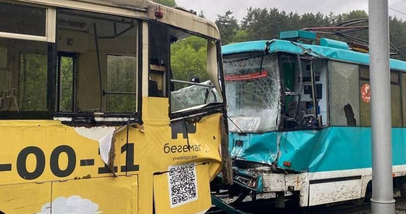 Rusiyada iki tramvayın toqquşması nəticəsində yaralananların sayı 100-ü ötüb - YENİLƏNİB-2