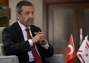 TRNC Foreign Minister honors memory of victims of Khojaly genocide