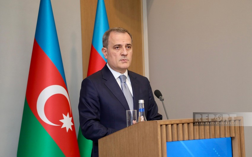 Джейхун Байрамов: Баку положительно оценивает развитие мирного процесса с  Ереваном
