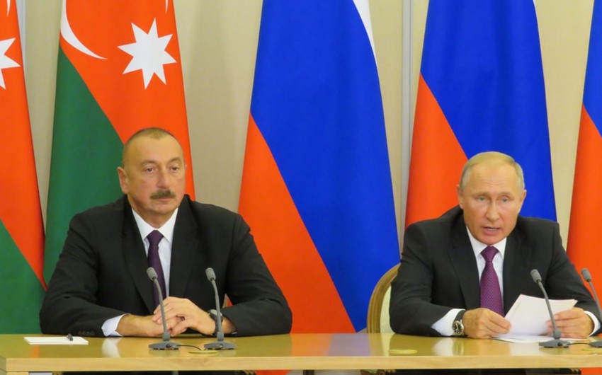 Azerbaijani, Russian presidents make statements for press