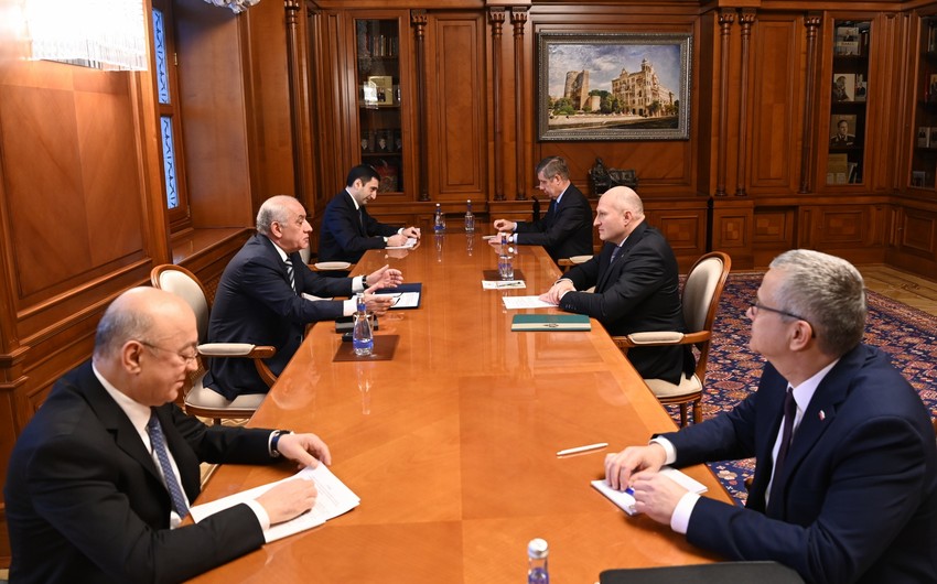 Ali Asadov, Alexander Kurenkov hold meeting