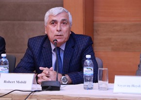Роберт Мобили: Армяне подвергли албанские церкви в Карабахе вандализму