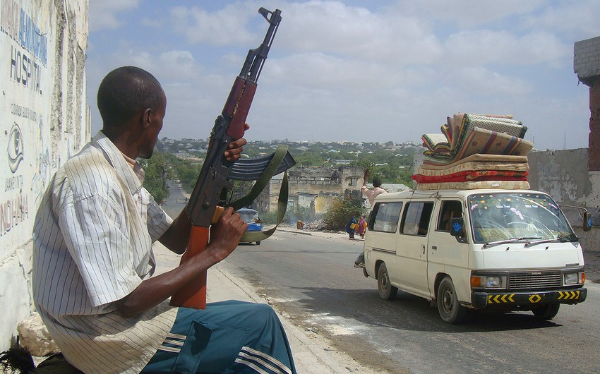 Somali çimərliyində kamikadezlər terror törədib, 20 nəfər ölüb