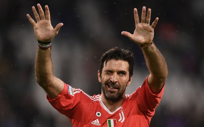 Buffon İtaliya millisinin idman direktoru olub