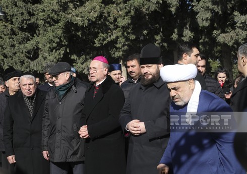 ​​​​​​​Лидеры религиозных конфессий Азербайджана посетили Аллею шехидов