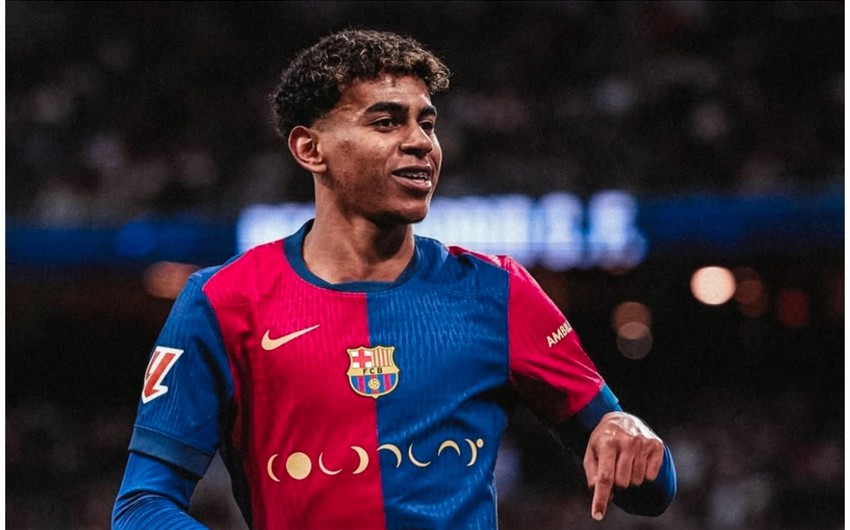Barselonanın 17 yaşlı futbolçusu 100-cü matçını keçirib