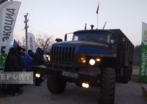 Two more supply vehicles of Russian peacekeepers pass freely along Shusha-Khankandi road 