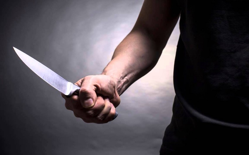 Житель Гянджи ранил ножом оскорбившего его в соцсетях человека - ВИДЕО