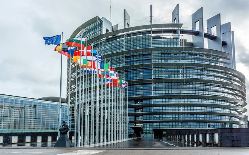 Avropa Parlamenti gözlənilən miqrant böhranı ilə bağlı xəbərdarlıq edib