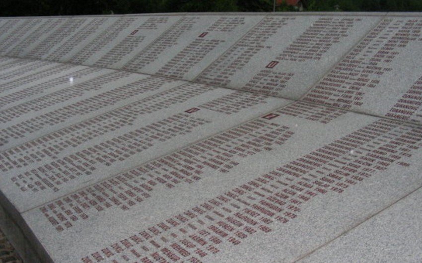 Обама призвал извлечь урок из событий в Сребренице