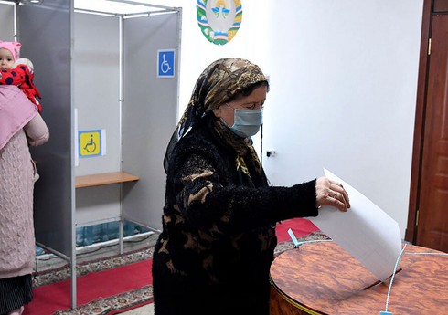 ЦИК: Явка на президентских выборах в Узбекистане составила более 80%
