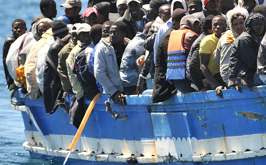​Лодка с сотнями мигрантов затонула у берегов Греции