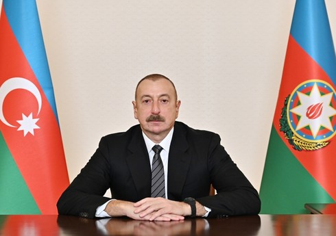 Президент Ильхам Алиев поздравил премьер-министра Грузии