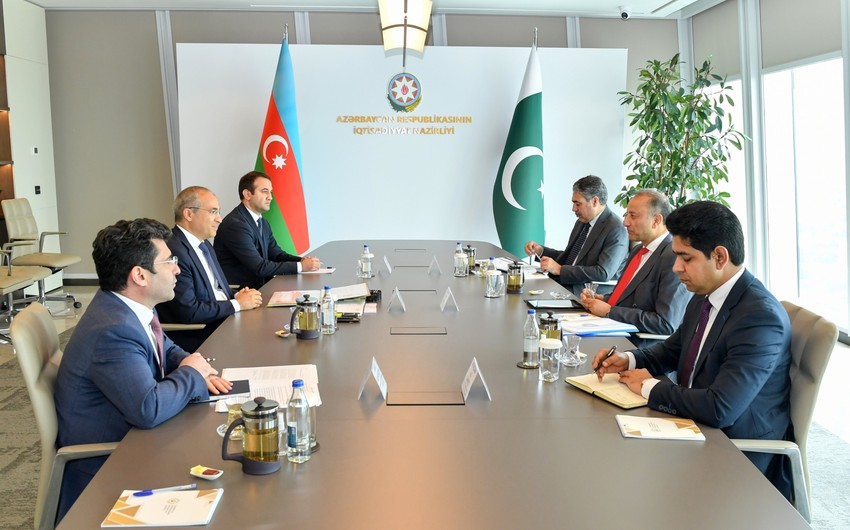 Azerbaijan, Pakistan discuss investment promotion