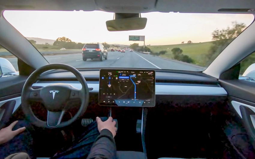 Tesla планирует выпустить новый электромобиль Redwood