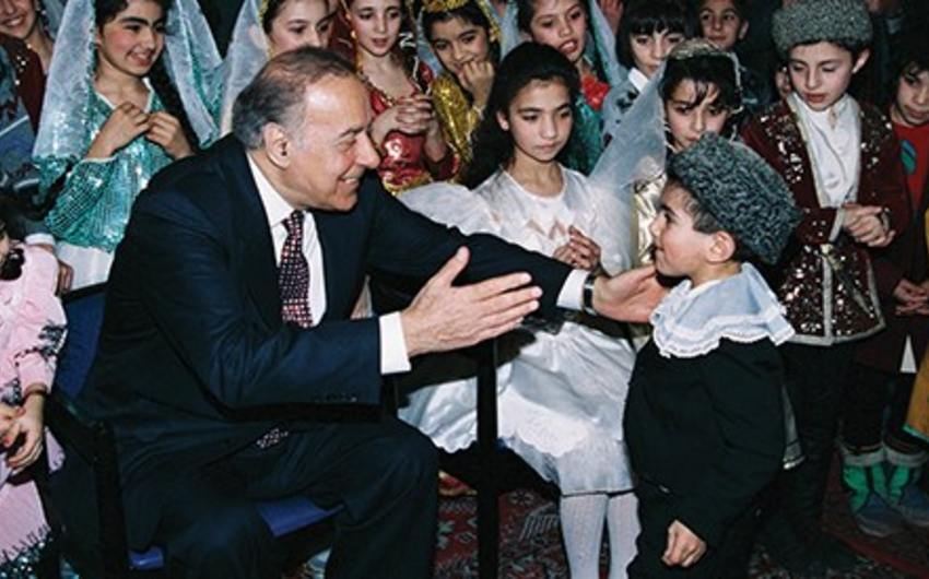 “Ümummilli Lider uşaqların ən böyük hamisi idi” - RƏY