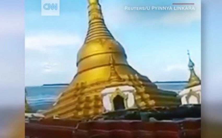 Целый храм ушел под воду из-за дождей в Мьянме - ВИДЕО
