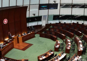 Депутаты нового состава Законодательного совета Гонконга принесли присягу