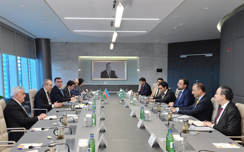 Azerbaijan, Pakistan mull prospects of economic cooperation