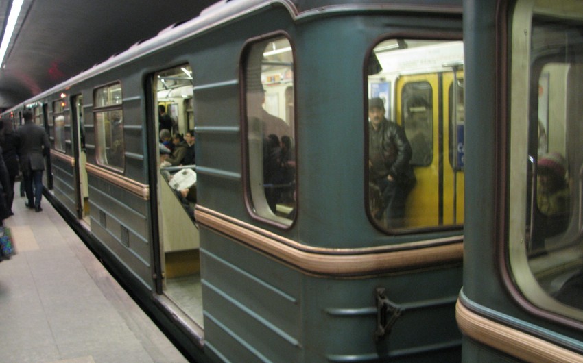 ​Утром в движении поездов Бакинского метрополитена наблюдалась задержка