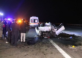 Car collides with tractor in Turkiye, 4 dead