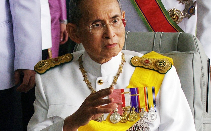 Thailand King Bhumibol Adulyadej dies