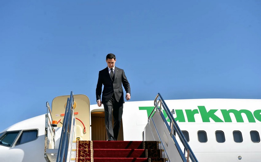 Президент Туркменистана прибыл в Москву