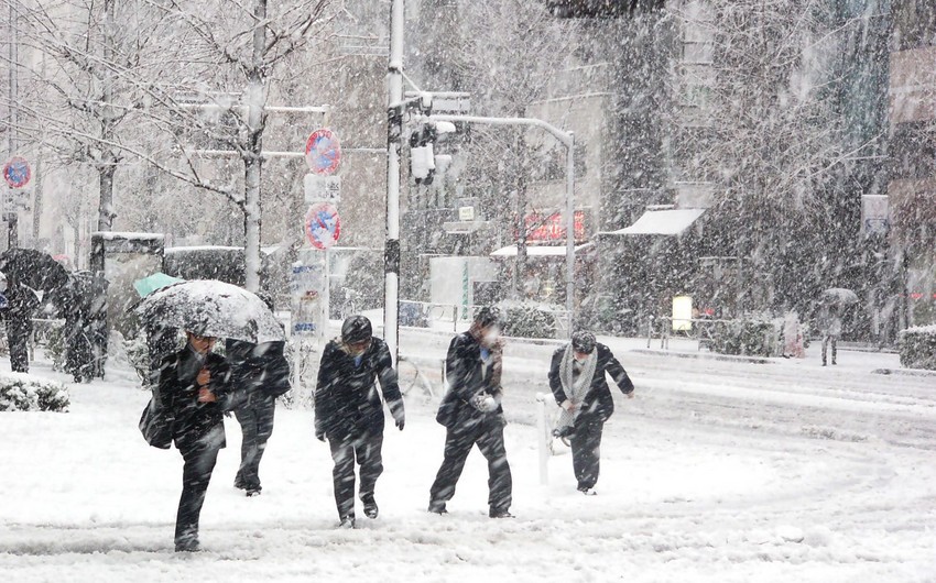 ​Предупреждение: В Азербайджане резко похолодает, в Баку ожидается снег