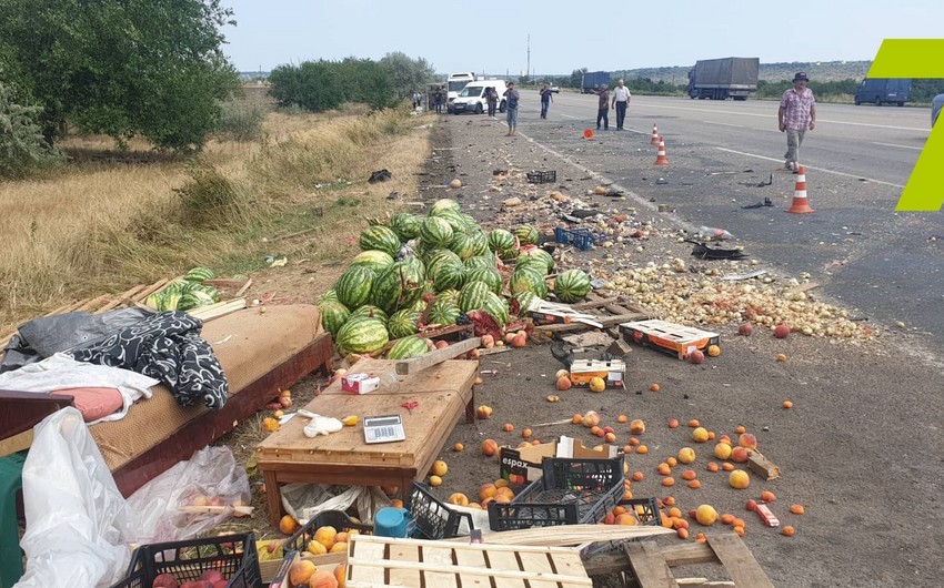 Ukraynada yol kənarında qarpız satan azərbaycanlını maşın vuraraq öldürüb - FOTO