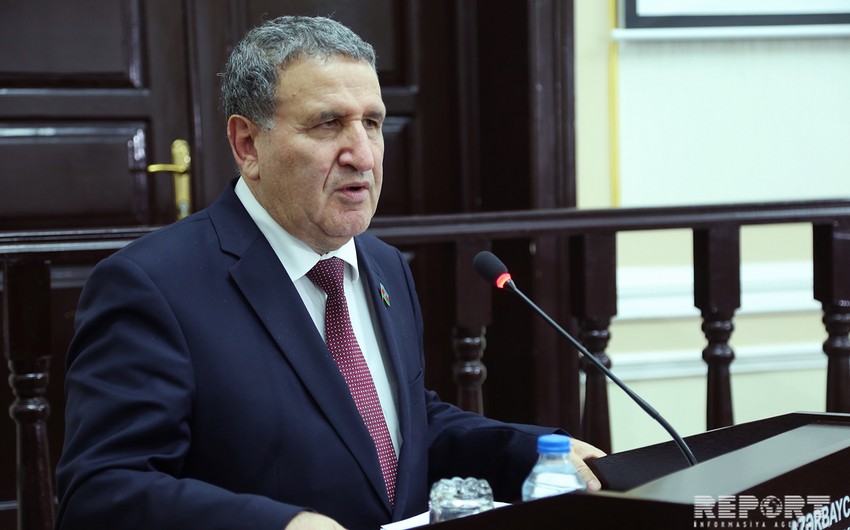 Вице-президент НАНА предложил вынести на общественное обсуждение правила орфографии
